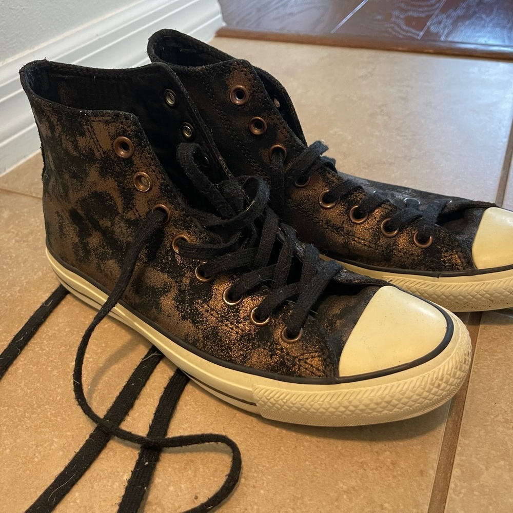 Black / Copper Converse